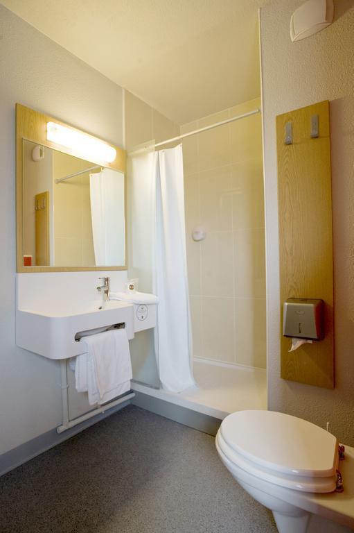 B&B Hotel Paris Romainville Noisy-Le-Sec Habitación foto